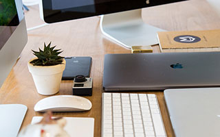 Baccarat-国王杯-阿尔瓦雷斯传射 马竞4-0十人巴萨占先机